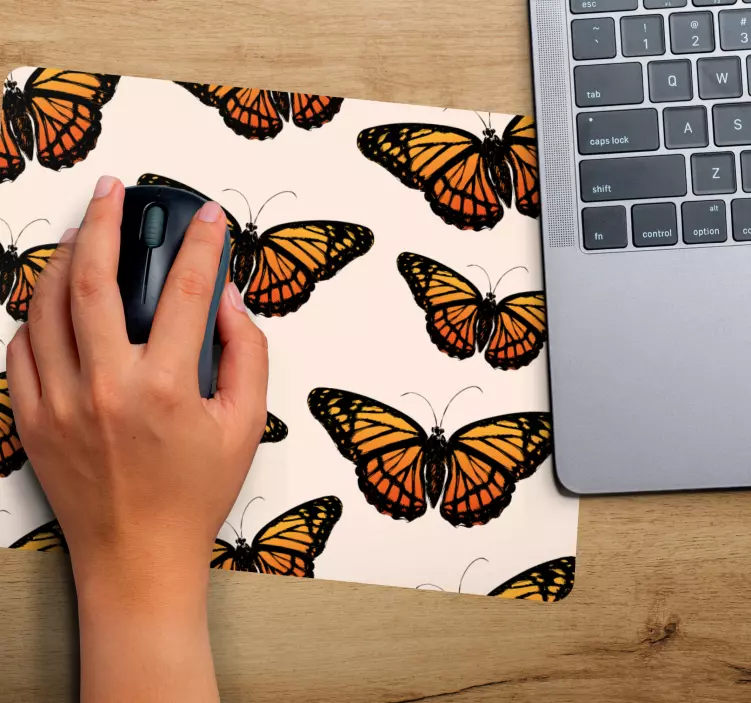 Bağbozumu hükümdar kelebek kanat fare altlığı - TenStickers