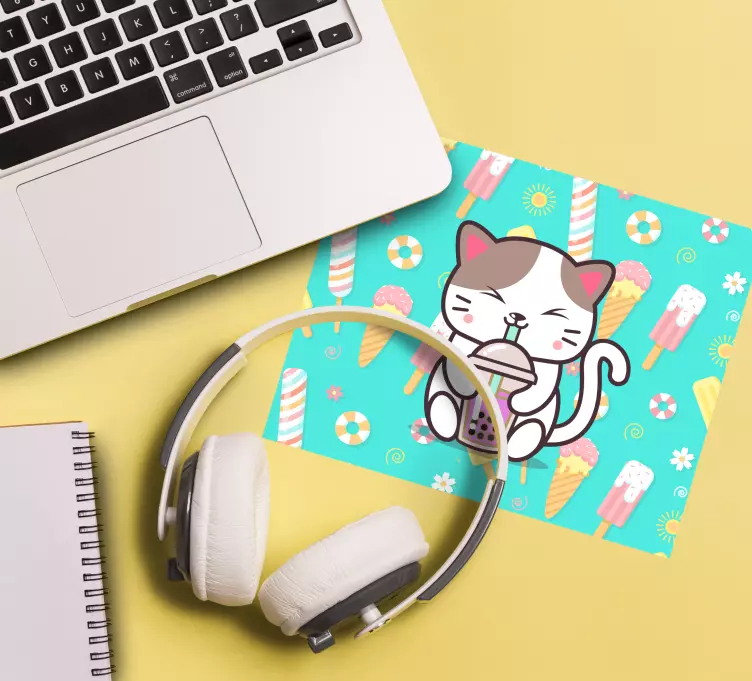 Kedi içkinin tadını çıkarıyor orijinal mouse pad - TenStickers