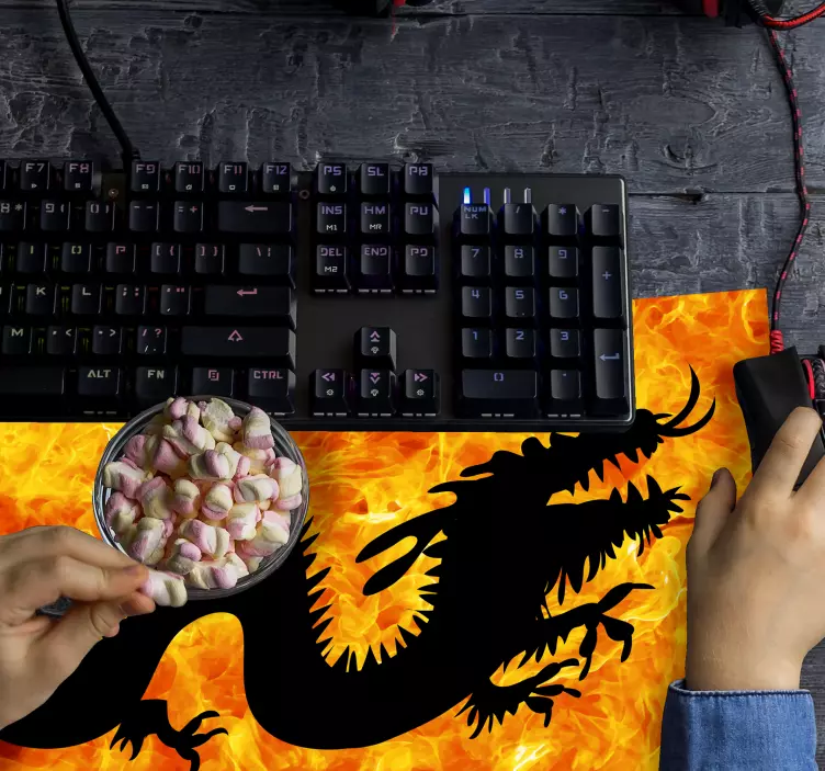 Yanan ejderha orijinal mouse pad - TenStickers