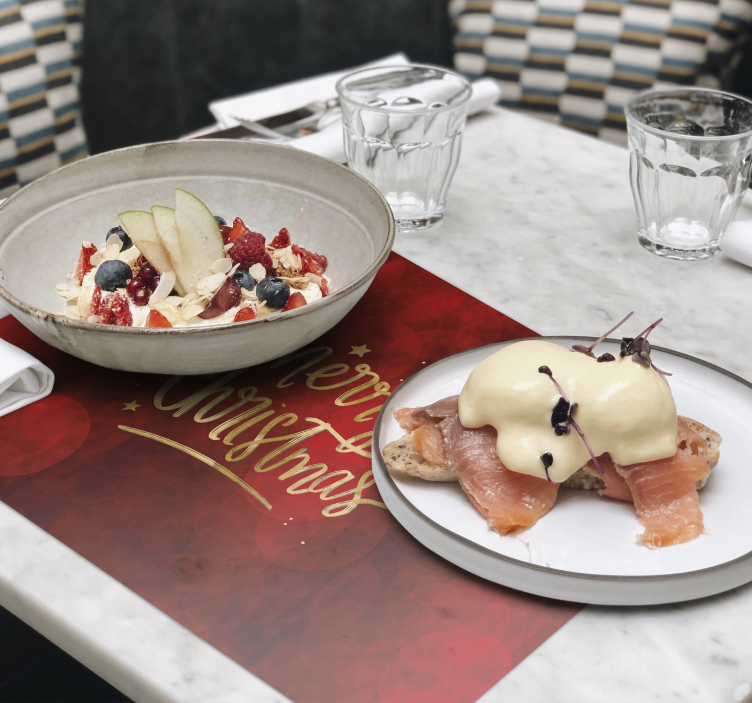 Kırmızı yılbaşı placemats içinde mutlu noeller - TenStickers