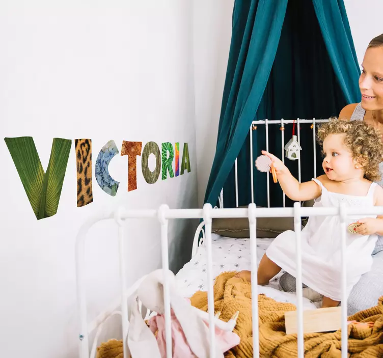 Kişiselleştirilebilir orman mektuplar duvar sticker - TenStickers