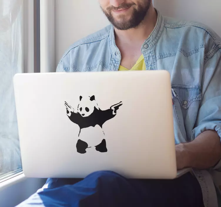 Banksy panda dizüstü bilgisayar etiketi - TenStickers
