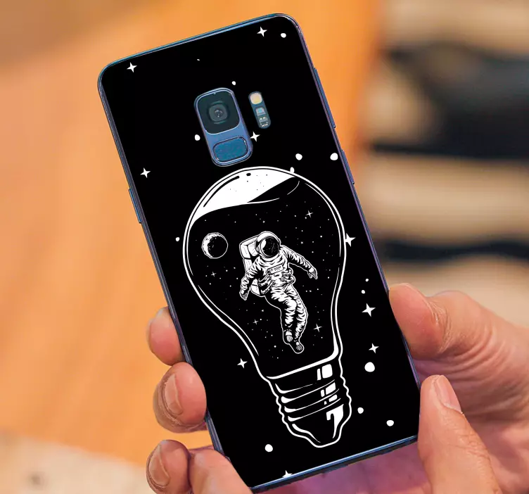 Astronot bir ampul samsung çıkartması - TenStickers