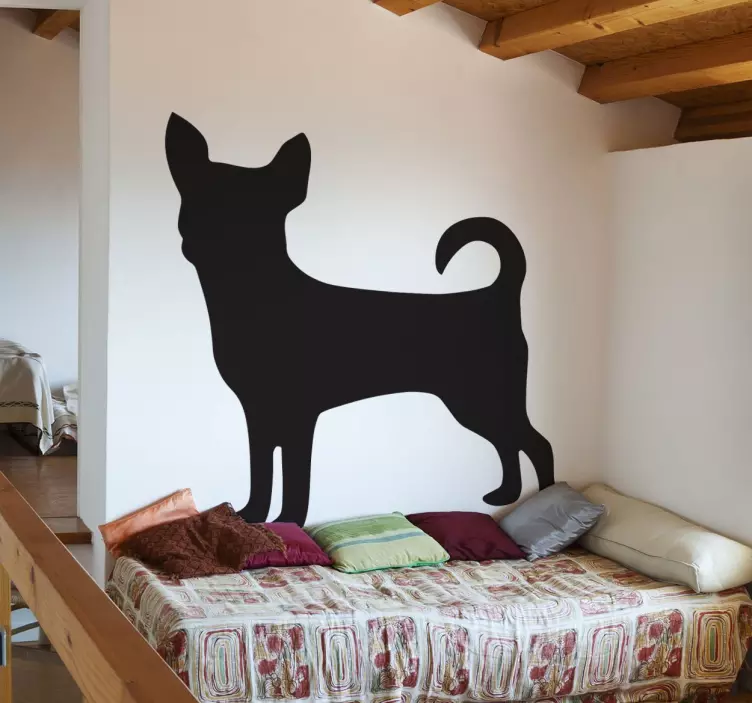 Chihuahua siluet çıkartması - TenStickers