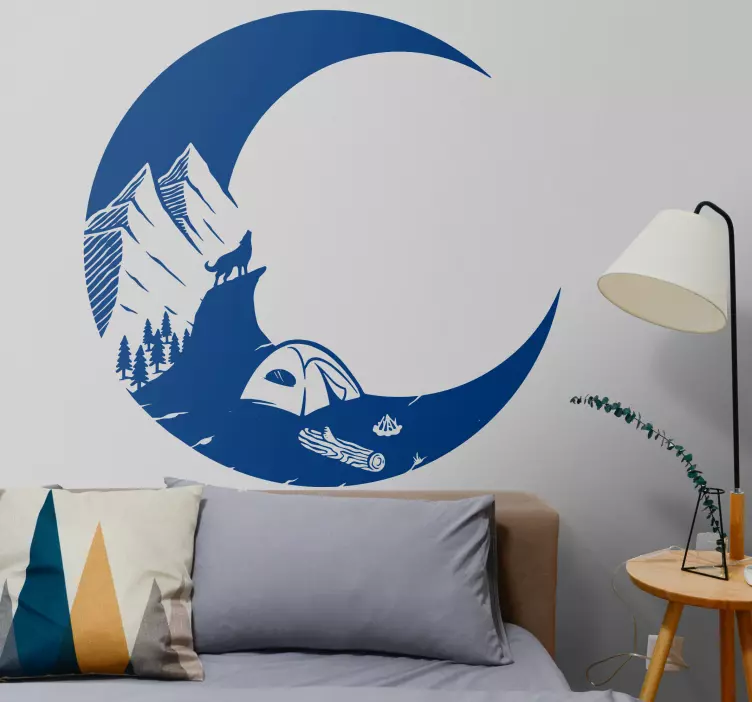 Kamp çadırları ve dağlarla dolu ay çıkartması - TenStickers