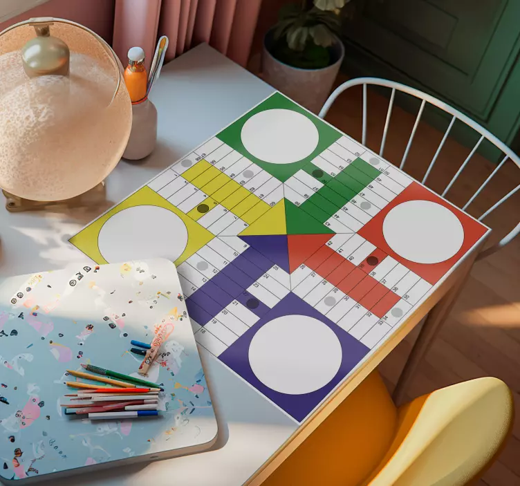 Klasik ludo mobilya çıkartması - TenStickers