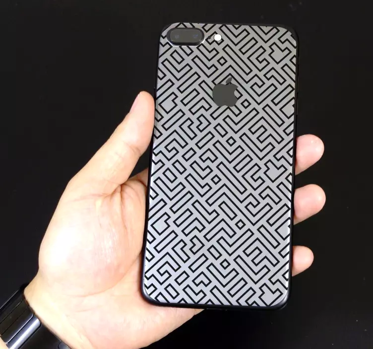 Labirent (iphone) iphone çıkartması - TenStickers