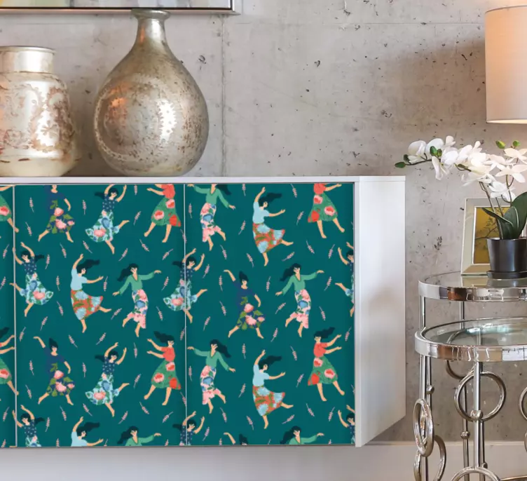 Mobilya ile dans eden kadınlar çıkartması - TenStickers