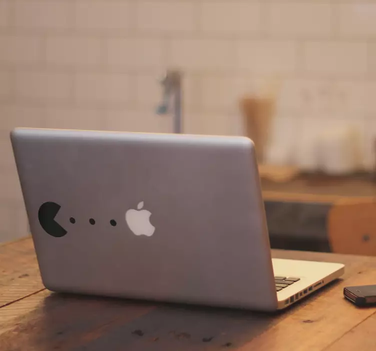 Pacman dizüstü çıkartması - TenStickers