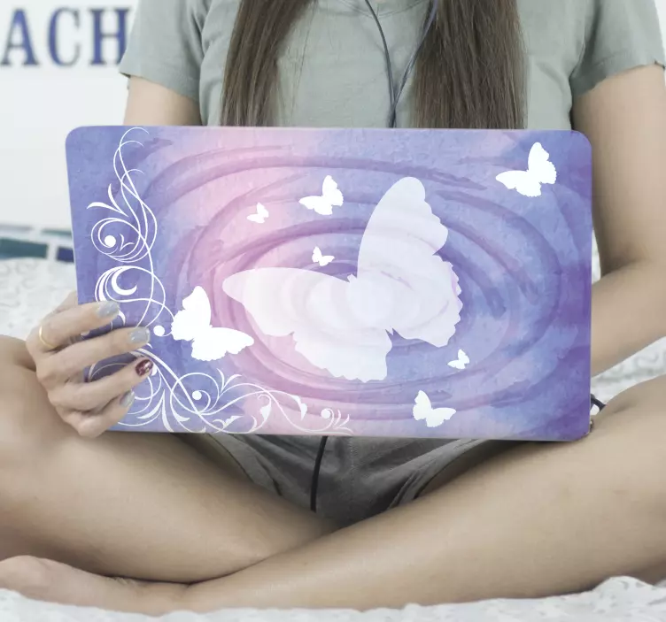 Parlak sinek laptop ile kelebek sticker - TenStickers