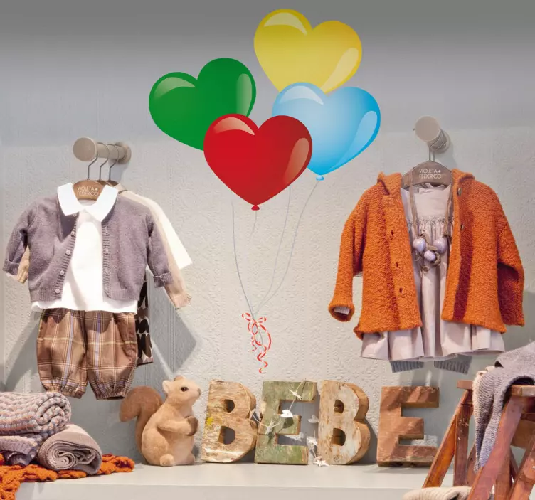 Renkli kalp balonlar çıkartması - TenStickers