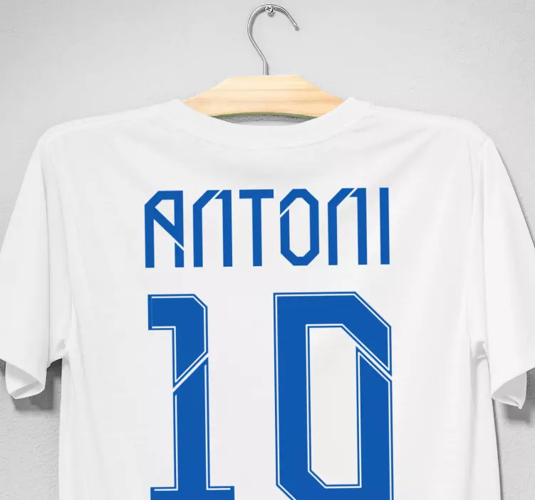 Beyaz futbol kulübü desenli tişörtler adı ile - TenStickers