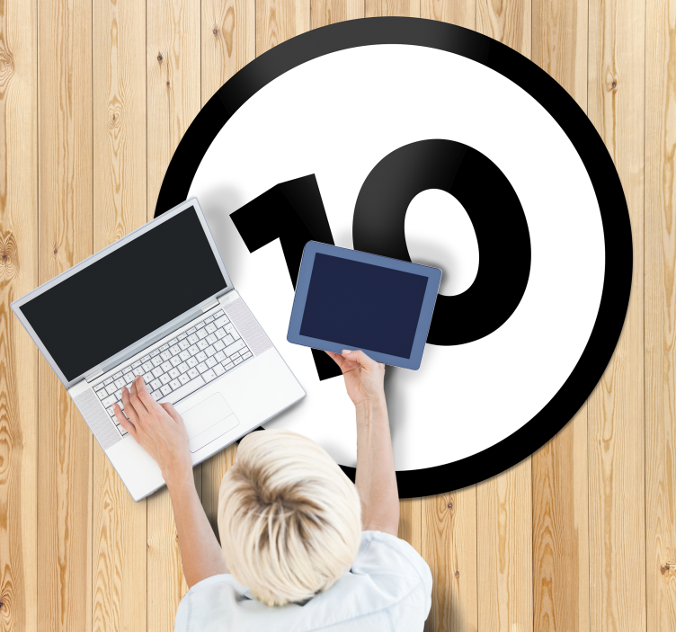 Yarış arabası numarası kişiselleştirilmiş vinil halı - TenStickers