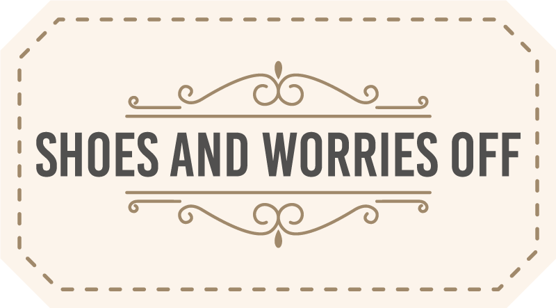 Ayakkabılar endişelendiriyor cümleleri ile pvc halı - TenStickers